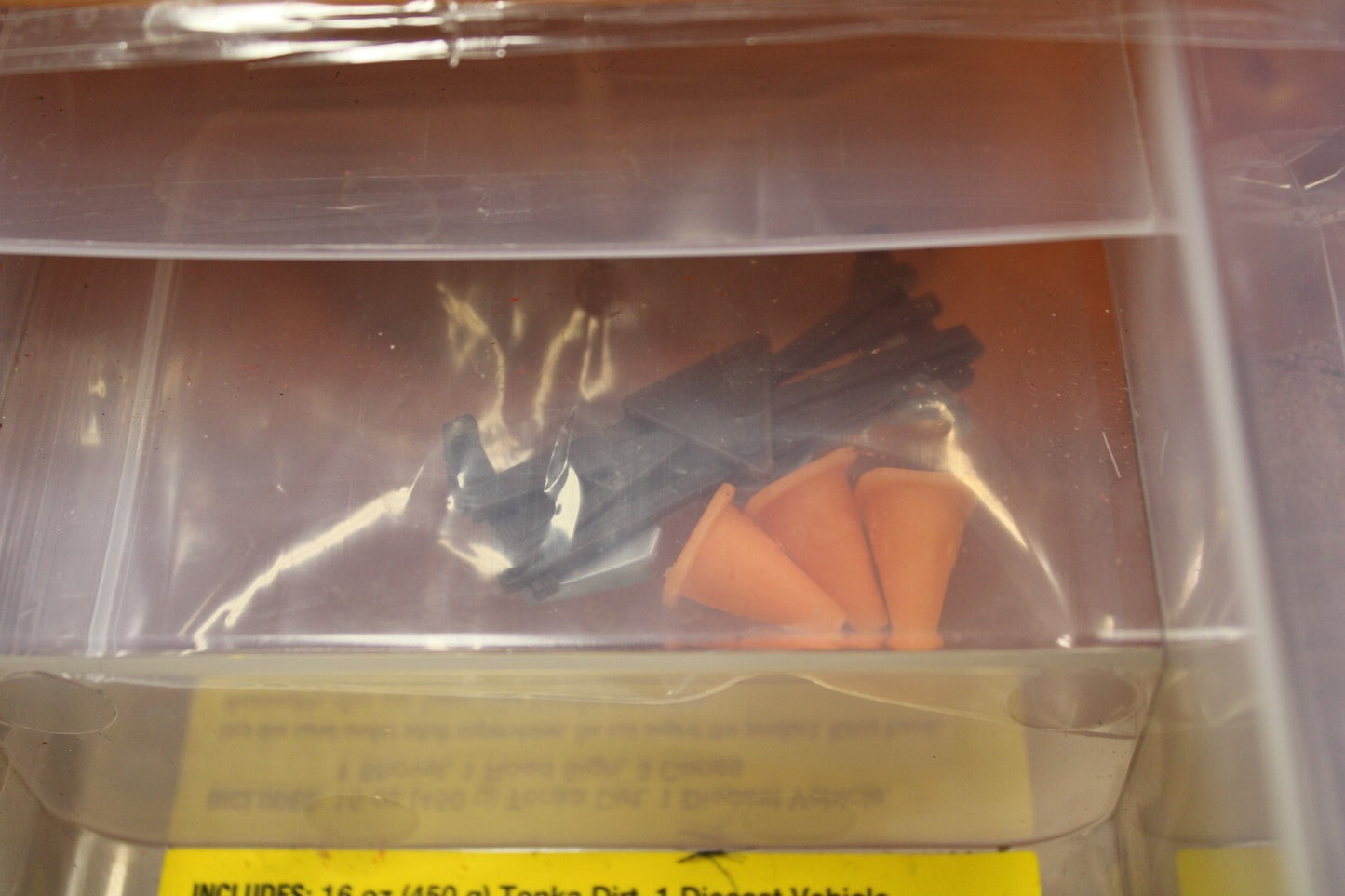 418153