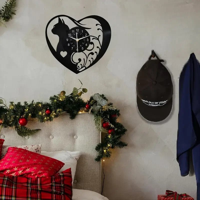 NEW CAT Light - up Vinyl Record Wall Clock - Heart Shaped Remote Controlled - FranksFunkyStuff