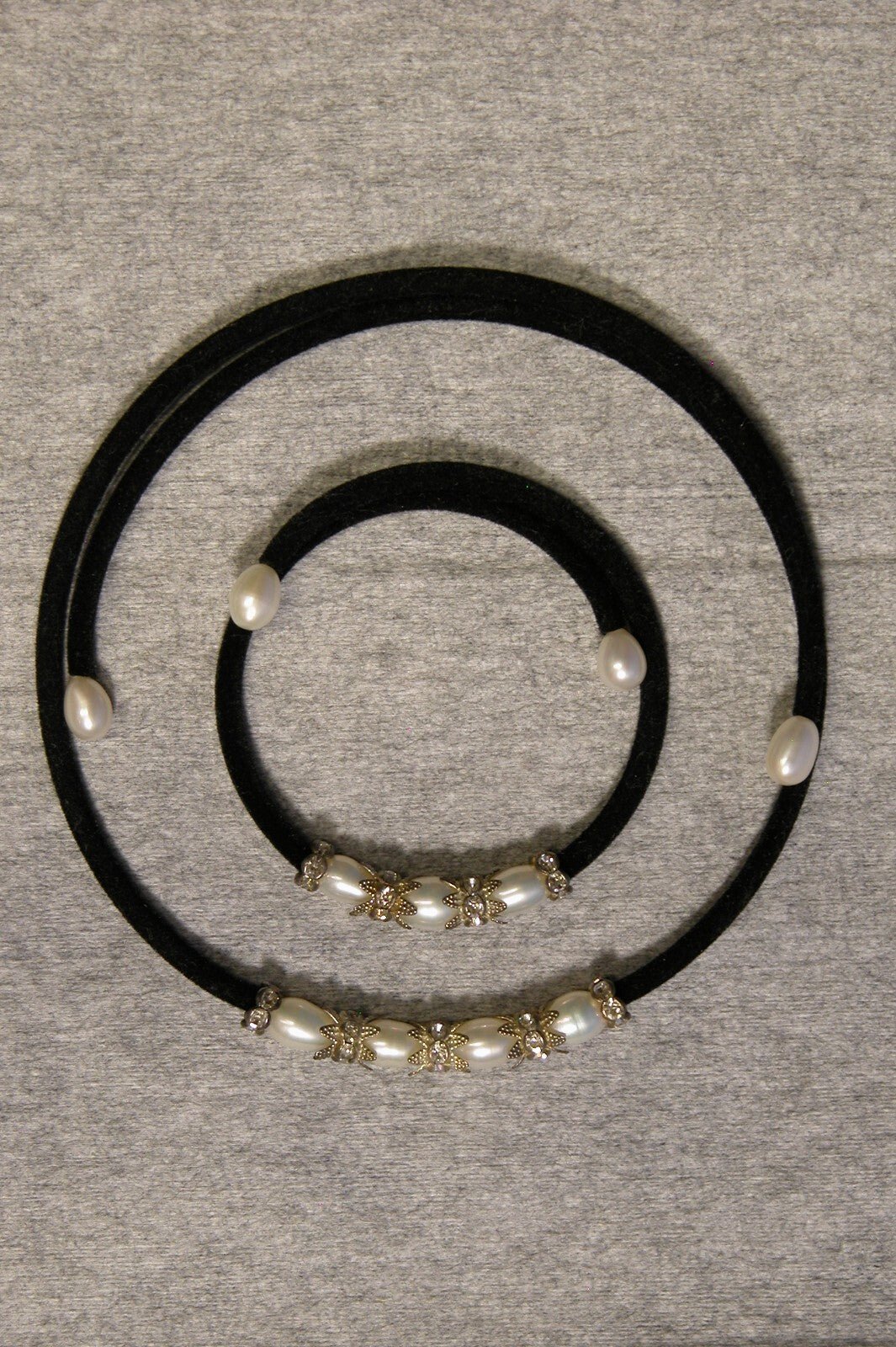 1970's Faux Pearl Matching Choker and Bracelet - FranksFunkyStuff