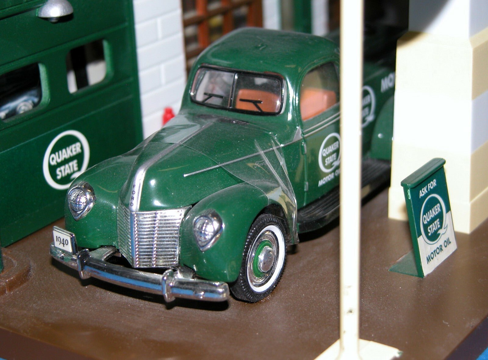 2001 Golden Wheel Quaker State Gas Station Die - o - rama - FranksFunkyStuff