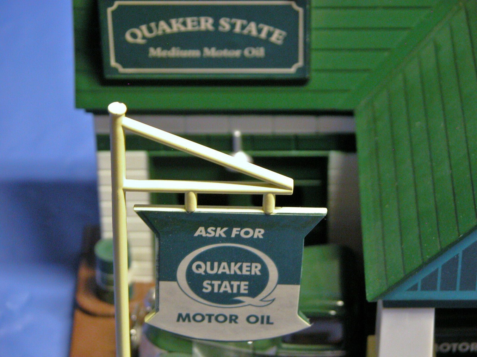 2001 Golden Wheel Quaker State Gas Station Die - o - rama - FranksFunkyStuff
