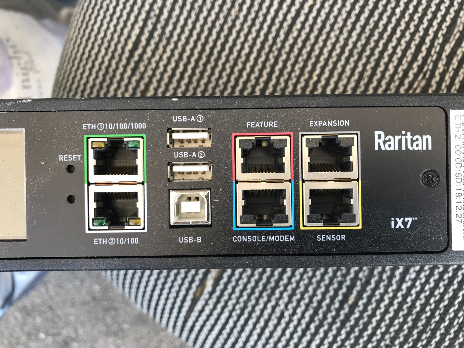 Raritan PX3-5545V 3-Phase 17.3kVA Intelligent 24-Outlet Rack PDU3