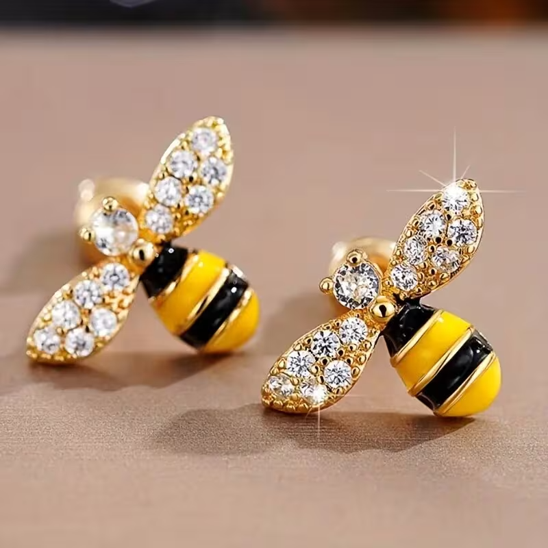 NEW Synthetic Little Bumble Bee Earrings1