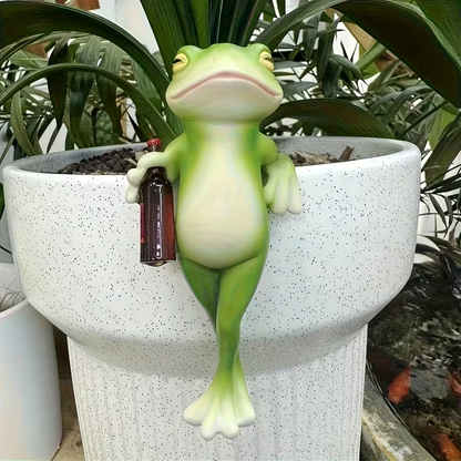 NEW Three Whimsical  Frog Sculptures with Drinks  3 Piece Set6