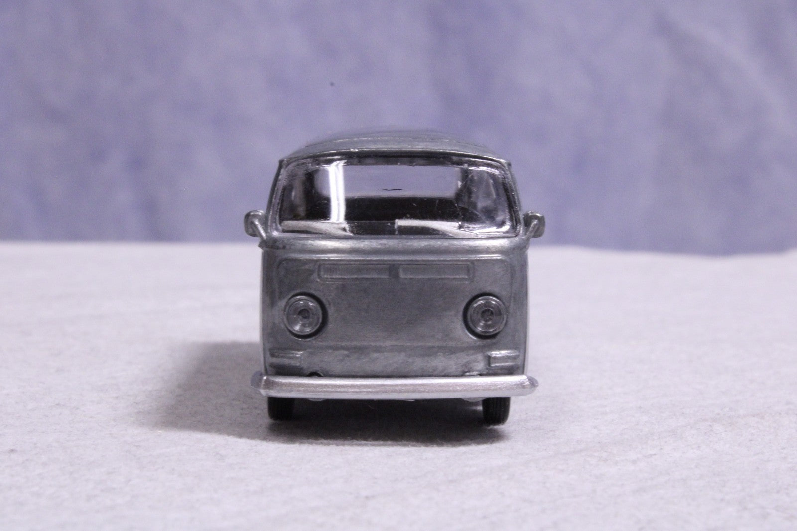 NEW  Licensed Volkswagen Type 2 Bus, Two Buses in Factory Box4