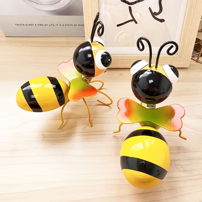 NEW Matal 3D Bee Garden Decor Set of 22