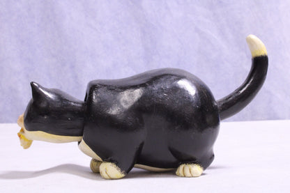 Bobblehead Cat Figurine with Goldfish4