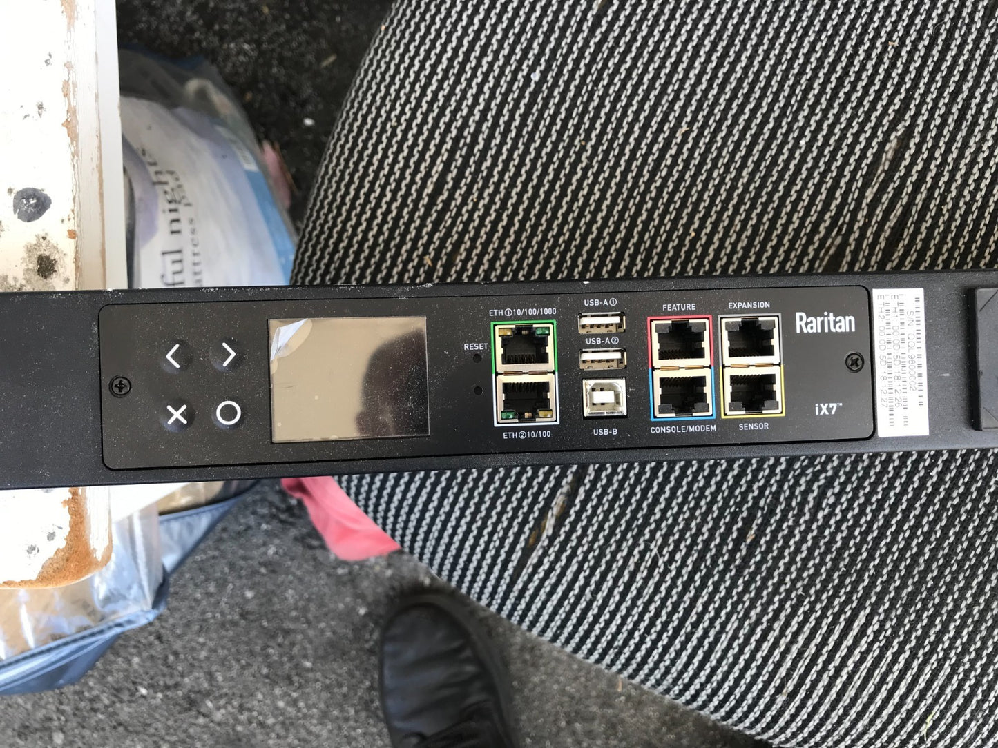 Raritan PX3-5545V 3-Phase 17.3kVA Intelligent 24-Outlet Rack PDU2