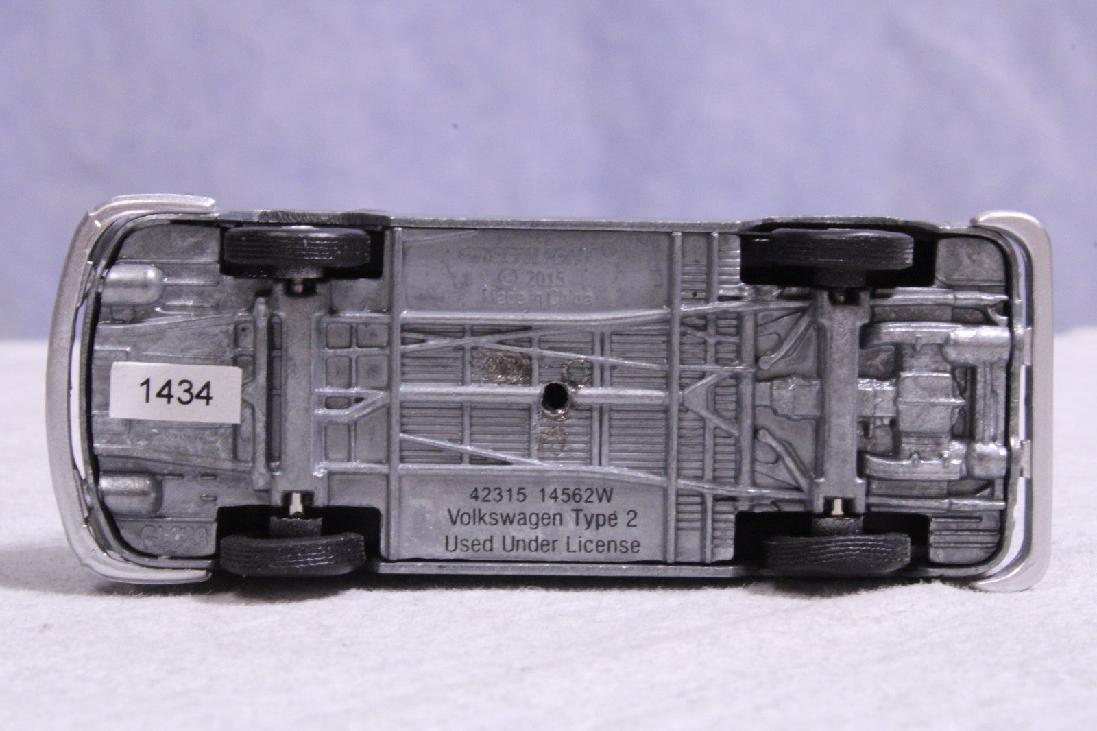 NEW  Licensed Volkswagen Type 2 Bus, Two Buses in Factory Box5