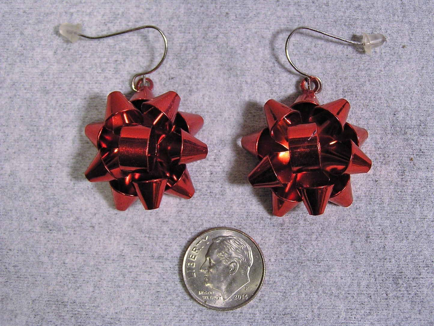 Christmas Present Bow Earrings - FranksFunkyStuff