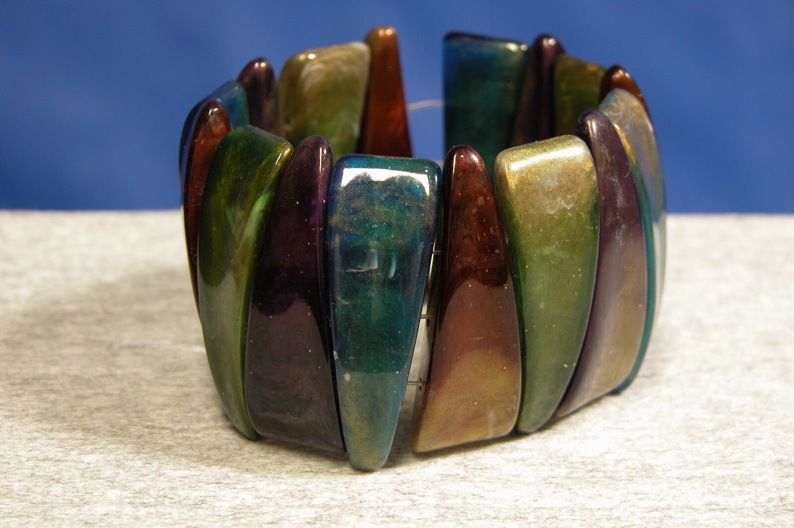 Dangling Faux Abalone Shell Pieces 1970's Multi - color bracelet - FranksFunkyStuff