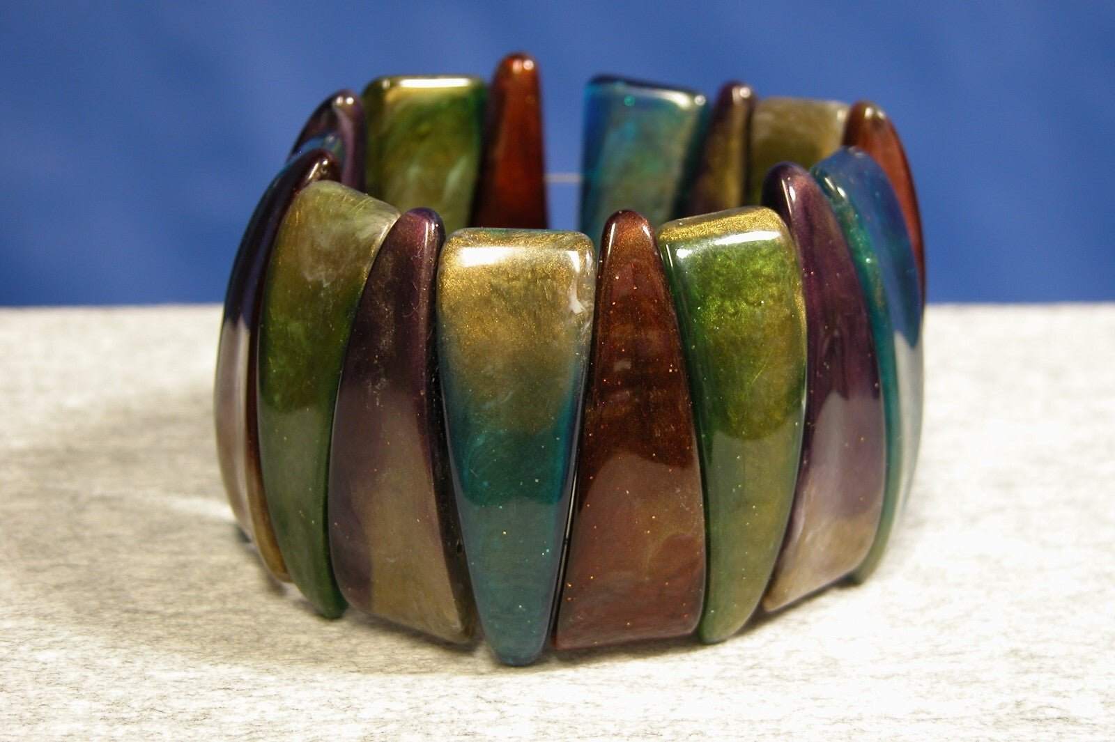 Dangling Faux Abalone Shell Pieces 1970's Multi - color bracelet - FranksFunkyStuff