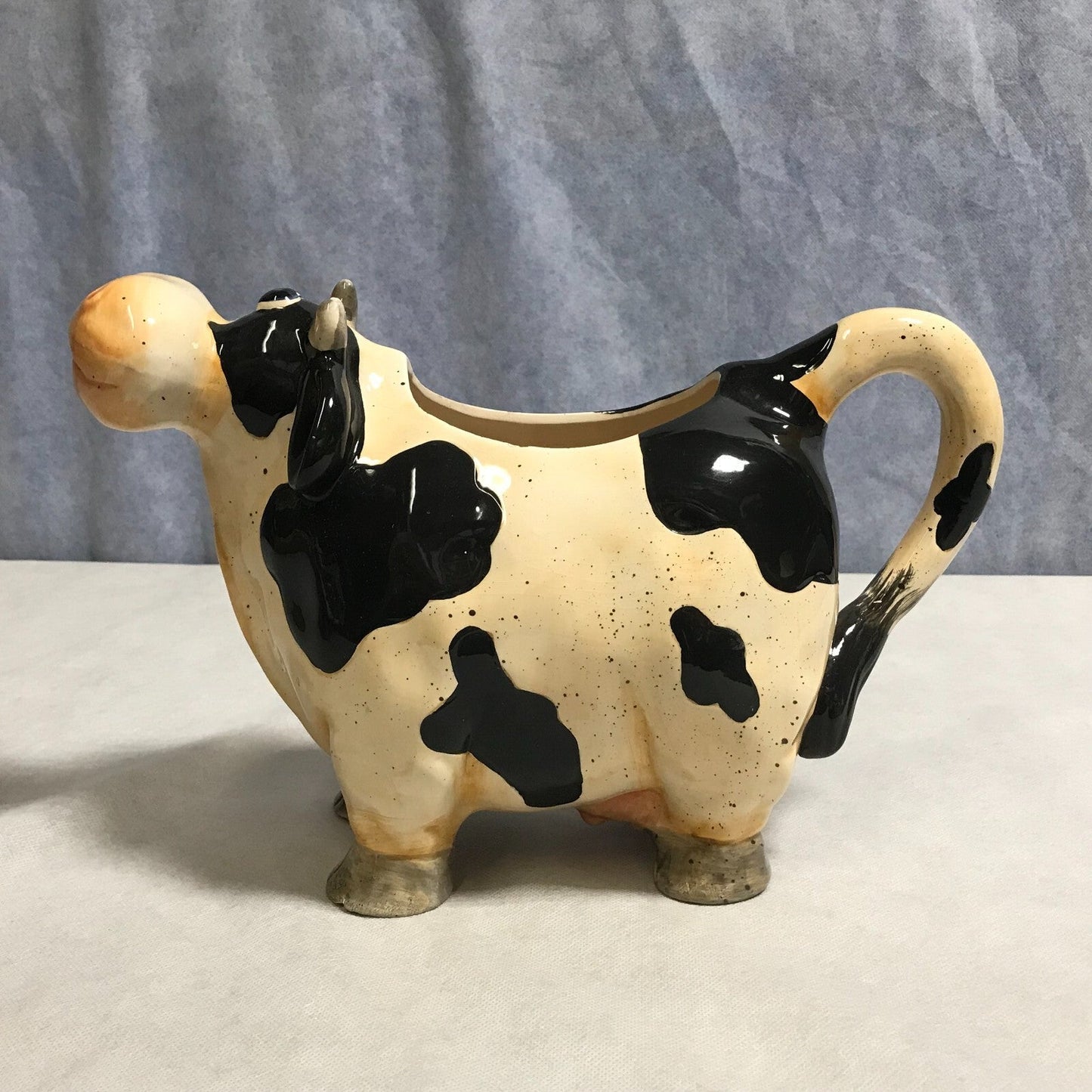 Happy Cow Pitcher , Planter - FranksFunkyStuff