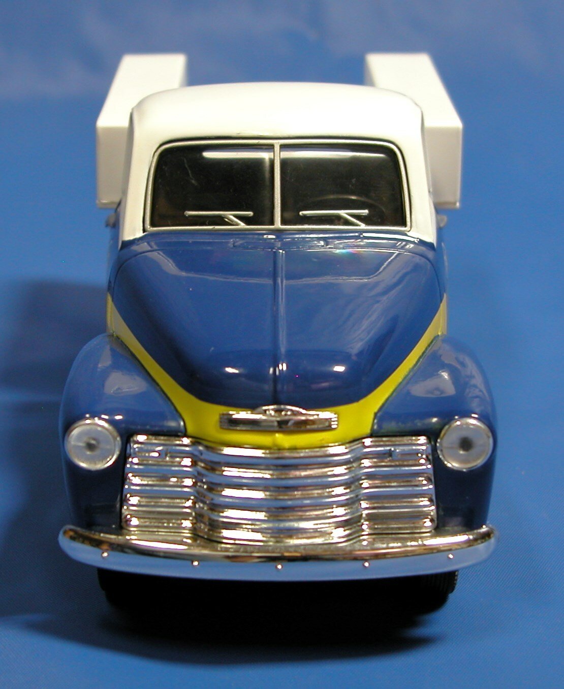 Liberty Classics 1952 Chevrolet Goodyear Pick Up Bank 1:25 Scale Die - Cast 23030 - FranksFunkyStuff
