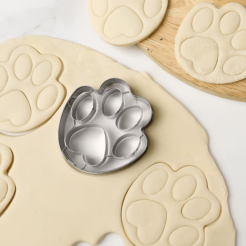 NEW Dog Paw Cookie Cutter, Stainless Steel Paw Print - FranksFunkyStuff