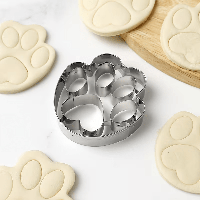 NEW Dog Paw Cookie Cutter, Stainless Steel Paw Print - FranksFunkyStuff