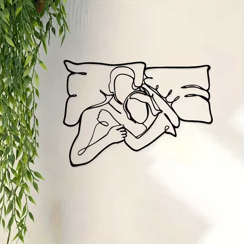 NEW Loving Couple Minimalist Metal Wall Silhouette - FranksFunkyStuff
