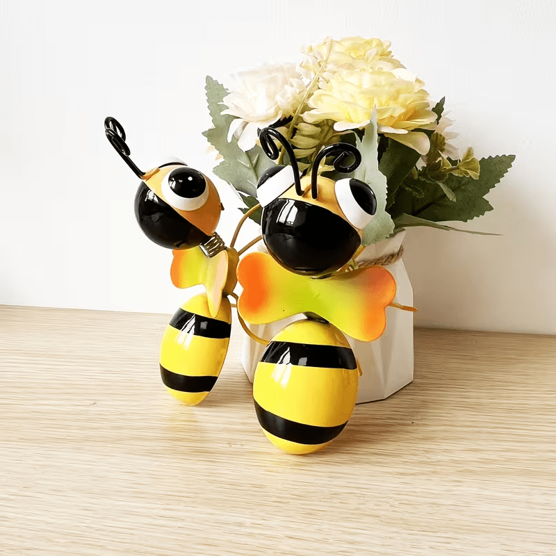 NEW Matal 3D Bee Garden Decor Set of 2 - FranksFunkyStuff