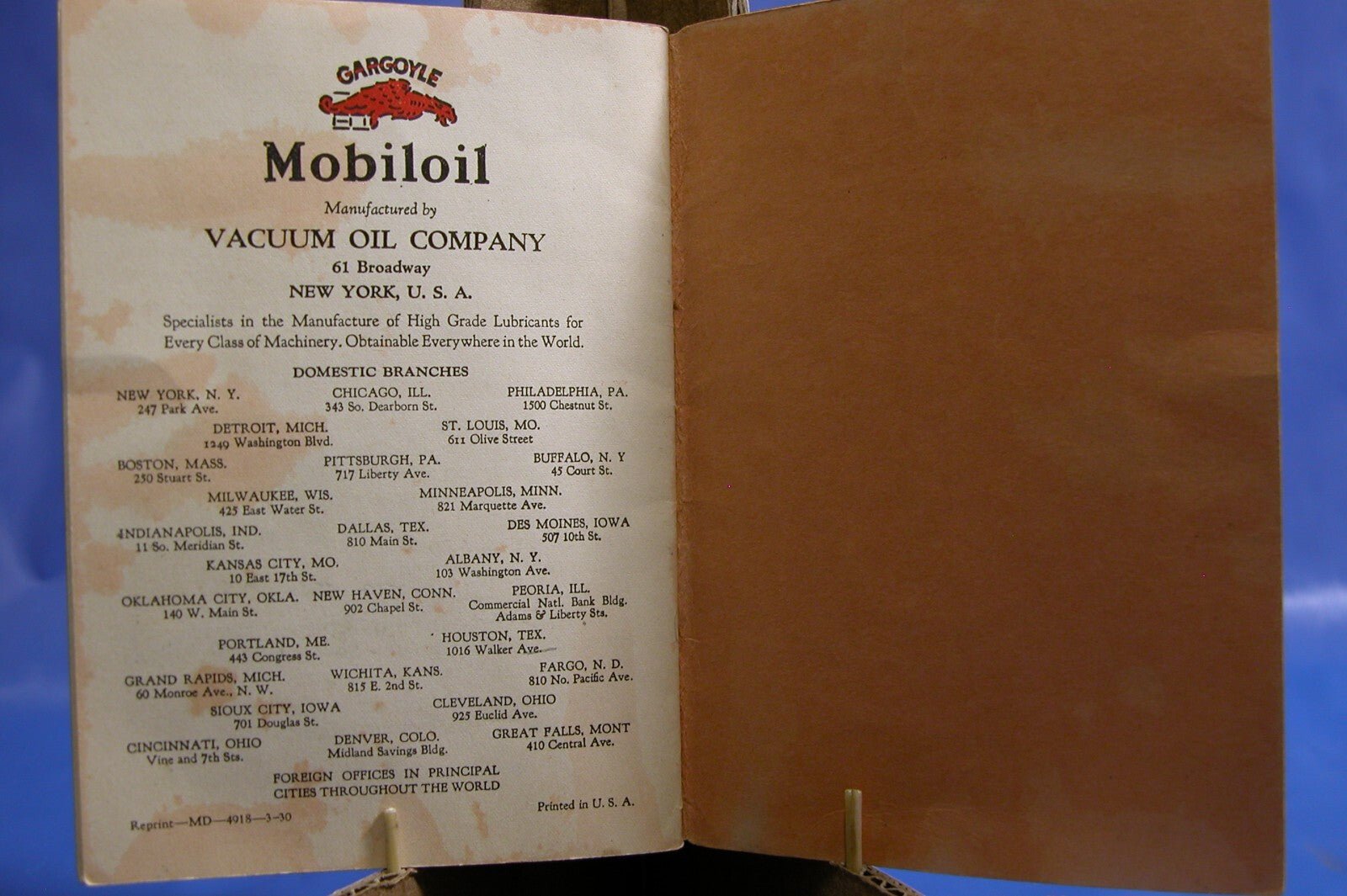 ORIGINAL 1929 Gargoyle/Mobiloil/Vacuum oil company Oil information book - FranksFunkyStuff