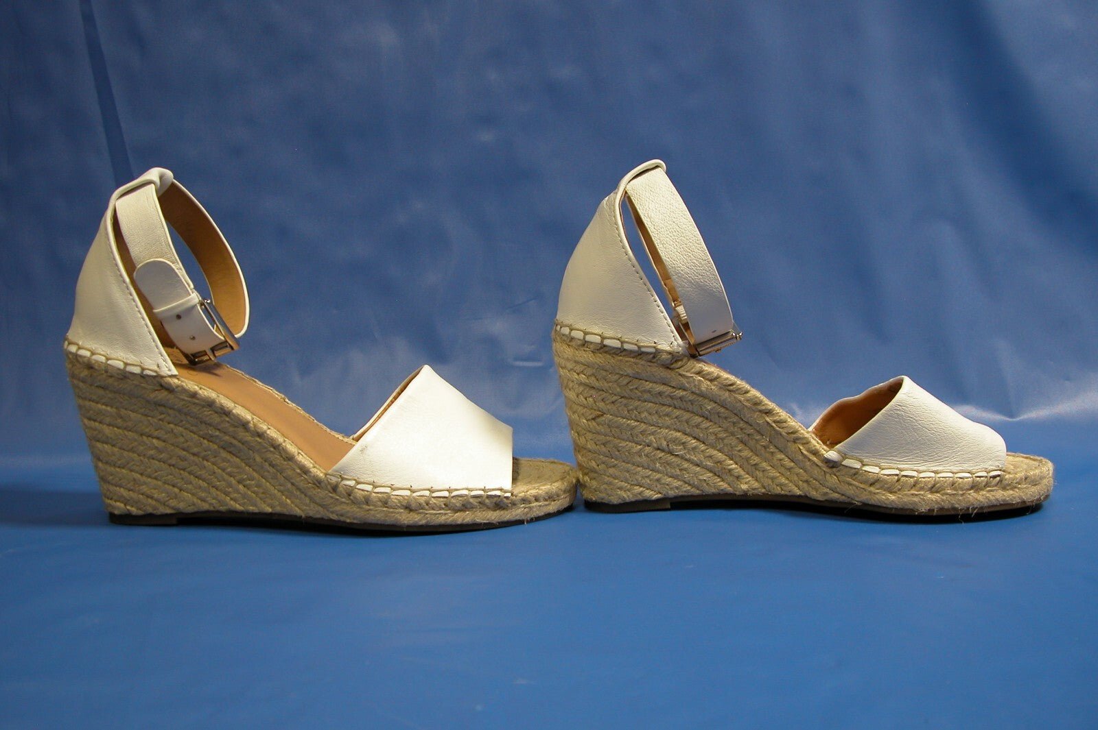 Vince Camuto womens Leera Espadrille Wedge Sandal 9M US - FranksFunkyStuff