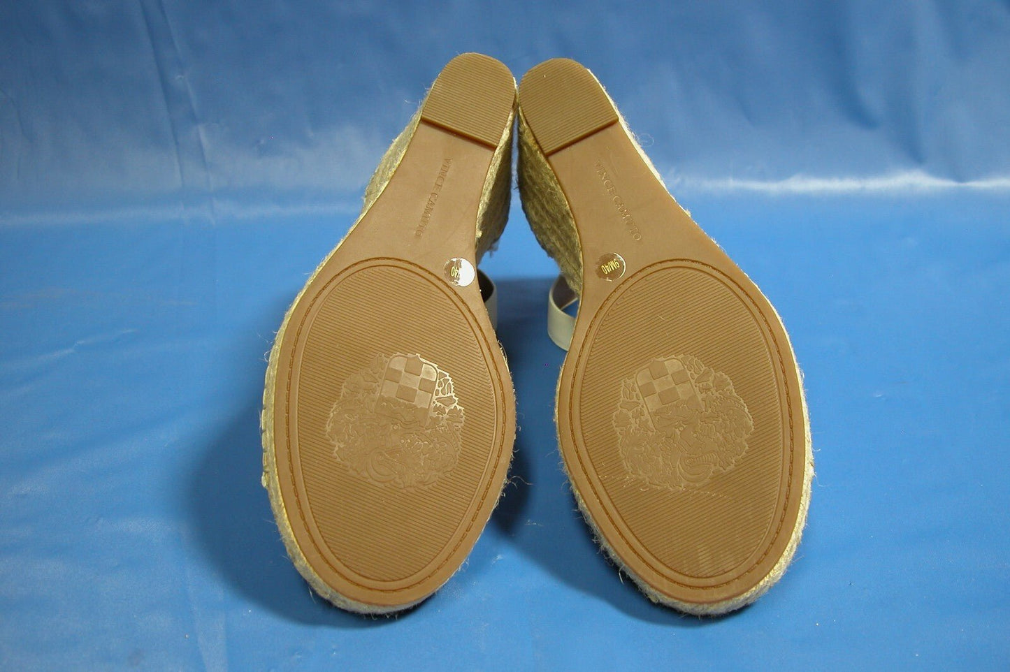 Vince Camuto womens Leera Espadrille Wedge Sandal 9M US - FranksFunkyStuff
