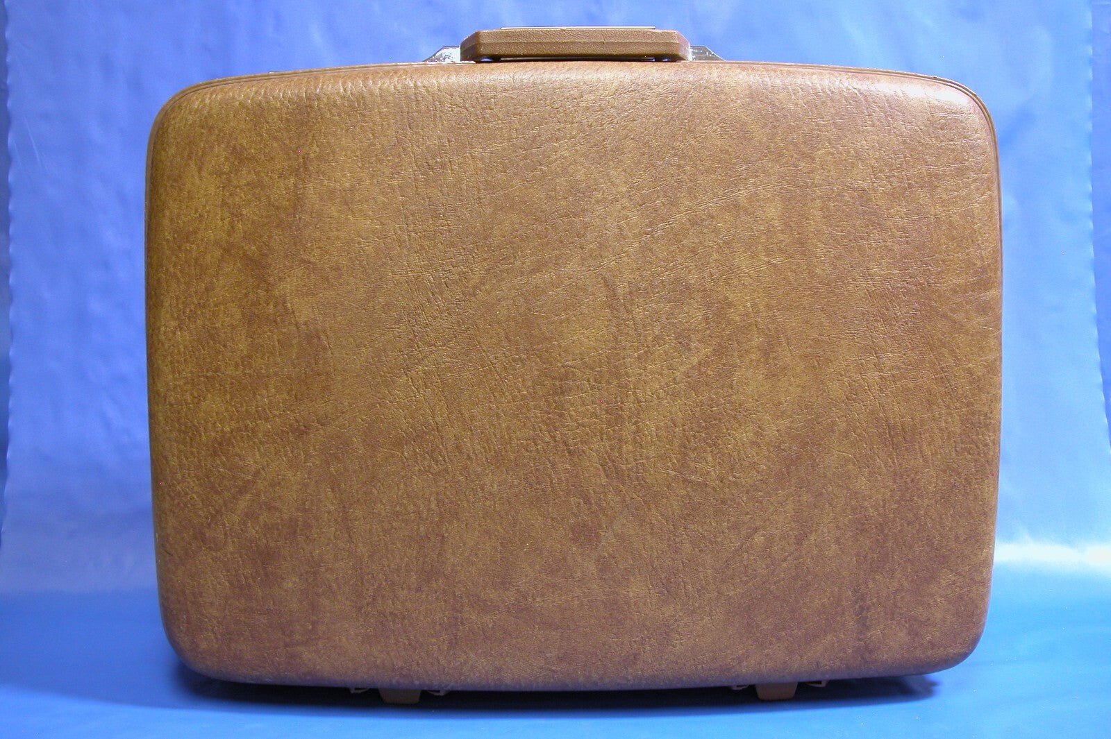 Vintage 1970's Airway Hardcase Suitcase - FranksFunkyStuff