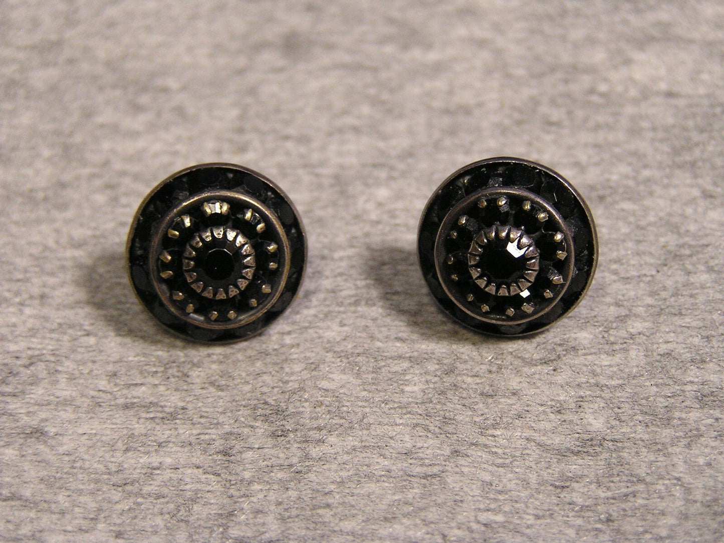 Vintage Ear Ring Studs with Black stones - FranksFunkyStuff