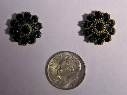 Vintage Onyx Starburts Flower Ear Ring Set With Gold Backing - FranksFunkyStuff