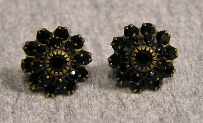 Vintage Onyx Starburts Flower Ear Ring Set With Gold Backing - FranksFunkyStuff