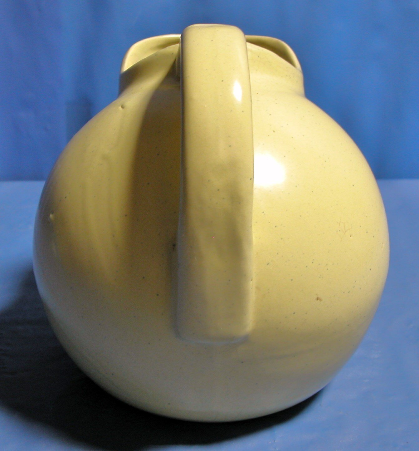 Vintage Pottery Yellow tilt ball water pitcher with ice lip - FranksFunkyStuff