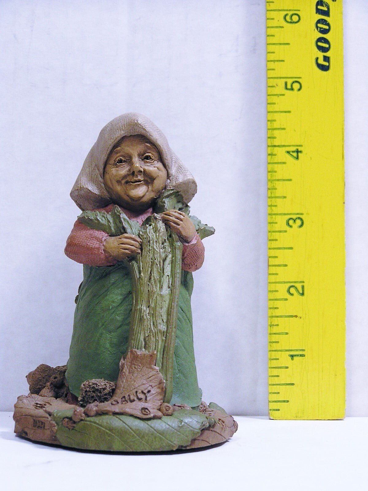 Vintage Tom Clark's Christmas Figurines Four Pieces One Price - FranksFunkyStuff