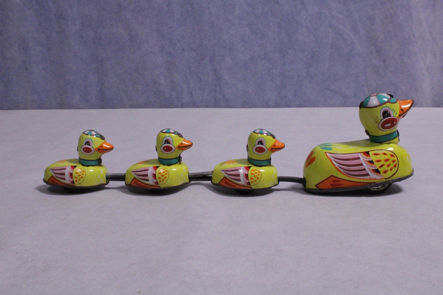 Vintage Wind-up Tin Toy "Mother Duck and Three Ducklings" - FranksFunkyStuff