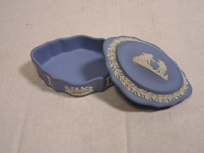 Wedgewood Vintage Lavender (Blue) Oval Jewelry Box w/Lid, New in Box - FranksFunkyStuff