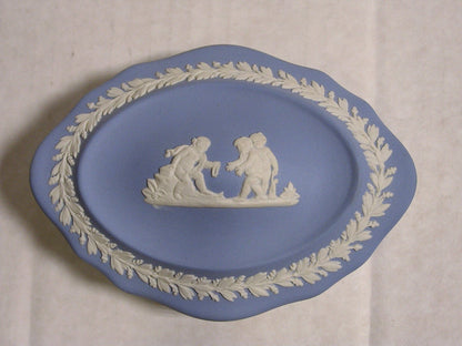Wedgewood Vintage Lavender (Blue) Oval Jewelry Box w/Lid, New in Box - FranksFunkyStuff